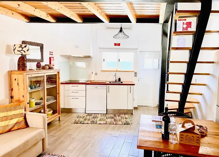 Casinha Azul Near Meco Semesterbostad *