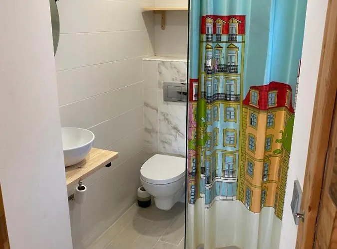 Casinha Azul Near Meco *